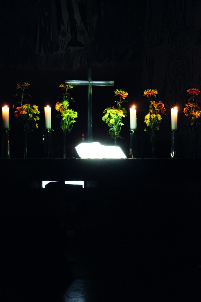 Beleuchtung der Altarbibel